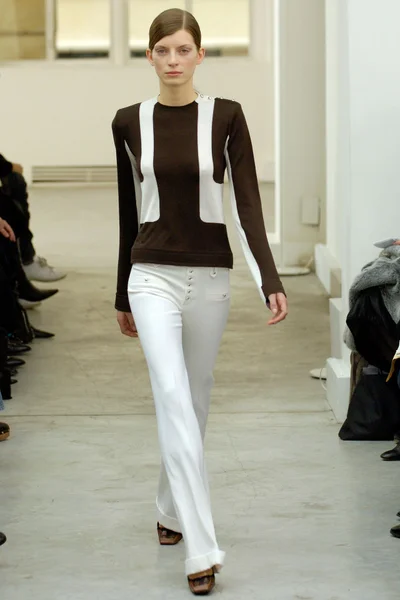 Look 8